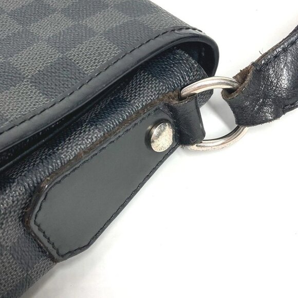 LOUIS VUITTON N58033 Damier Graphite Daniel GM Crossbody Messenger Shoulder Bag - Picture 12 of 16